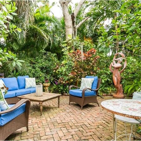 Hotel Chateau Gardens Lake Worth Beach Exterior foto
